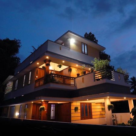 Oyster Marris Homestays Thiruvananthapuram Bagian luar foto