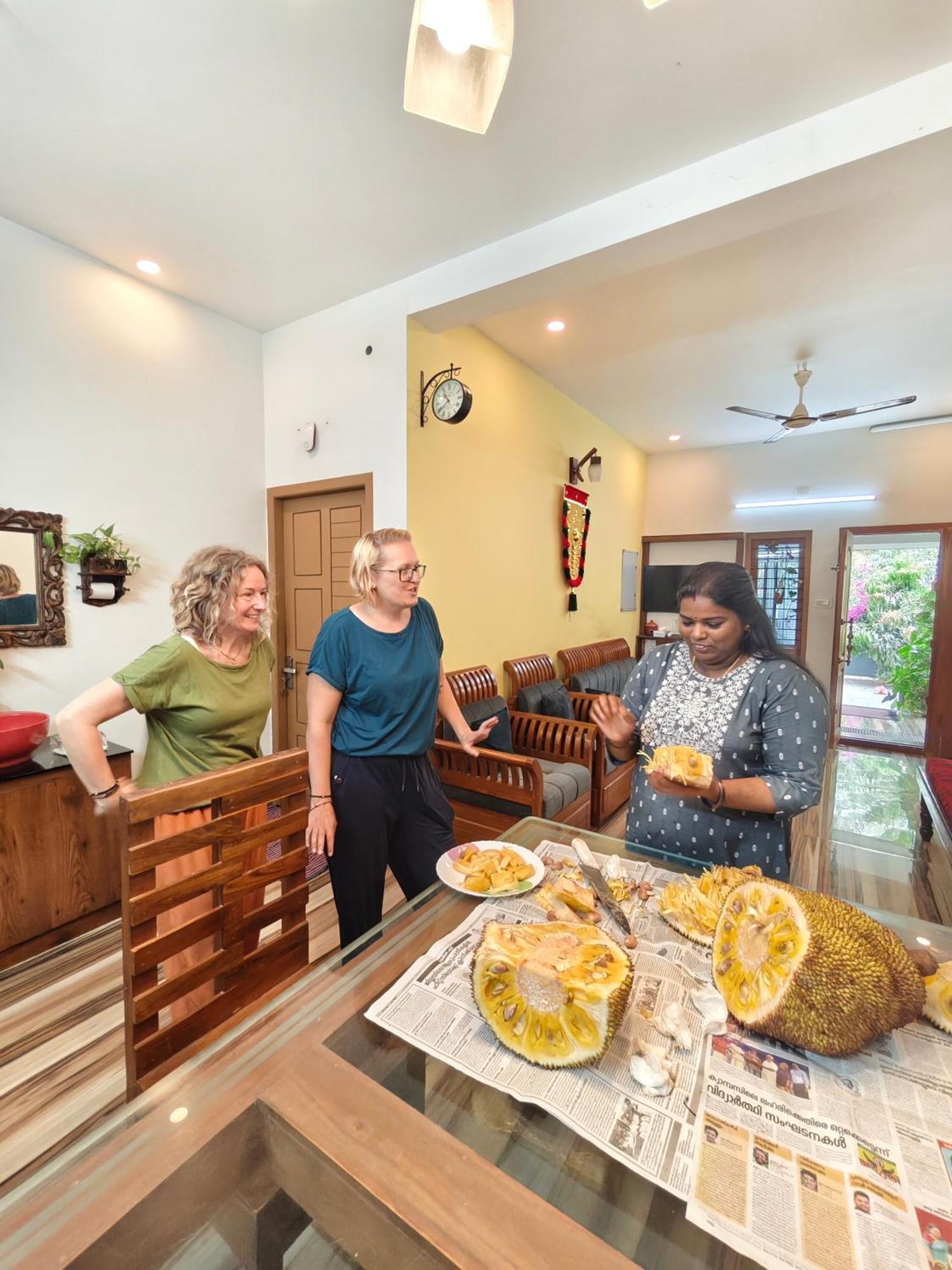 Oyster Marris Homestays Thiruvananthapuram Bagian luar foto